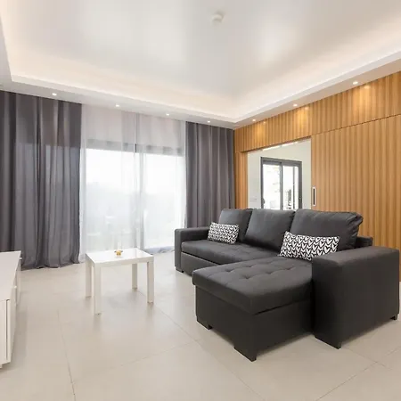 Correeira Luxury Residence T2 J - Albufeira, Pools, Wifi, Bbq, Beach البوفيرا
