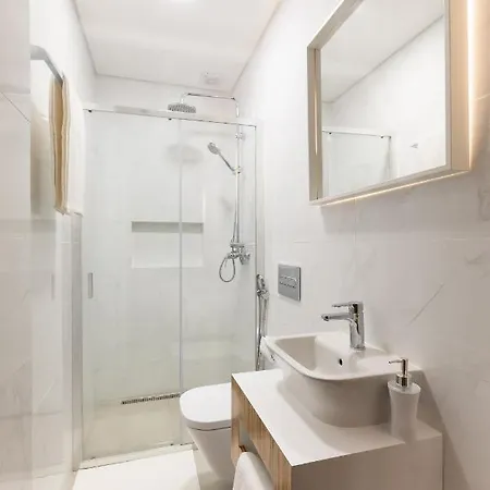 Correeira Luxury Residence T2 J - Albufeira, Pools, Wifi, Bbq, Beach * البوفيرا